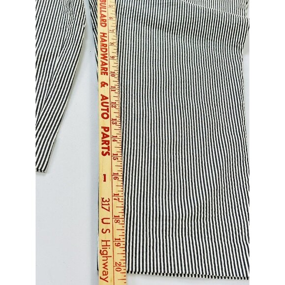 Ann Taylor Loft Seersucker Marisa Capri Pants Blue Stripes Size Petite 4 4P  EUC - Picture 6 of 12